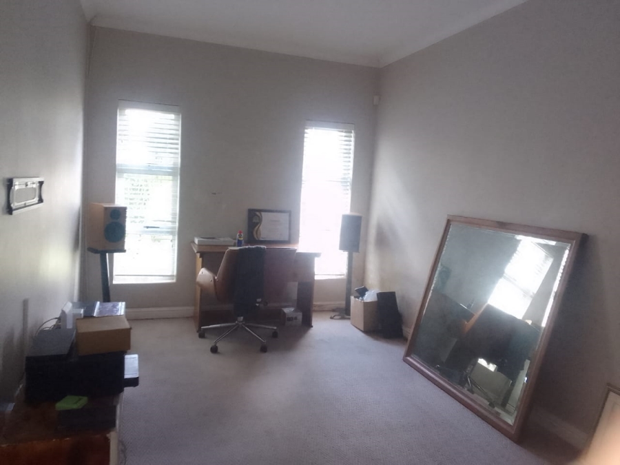 To Let 4 Bedroom Property for Rent in Nahoon Eastern Cape